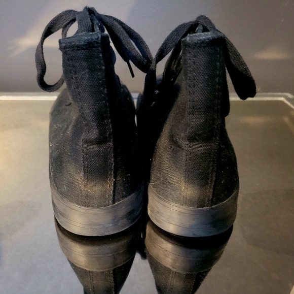 No Boundaries Black Hightop Sneakers - Picture 3 of 3